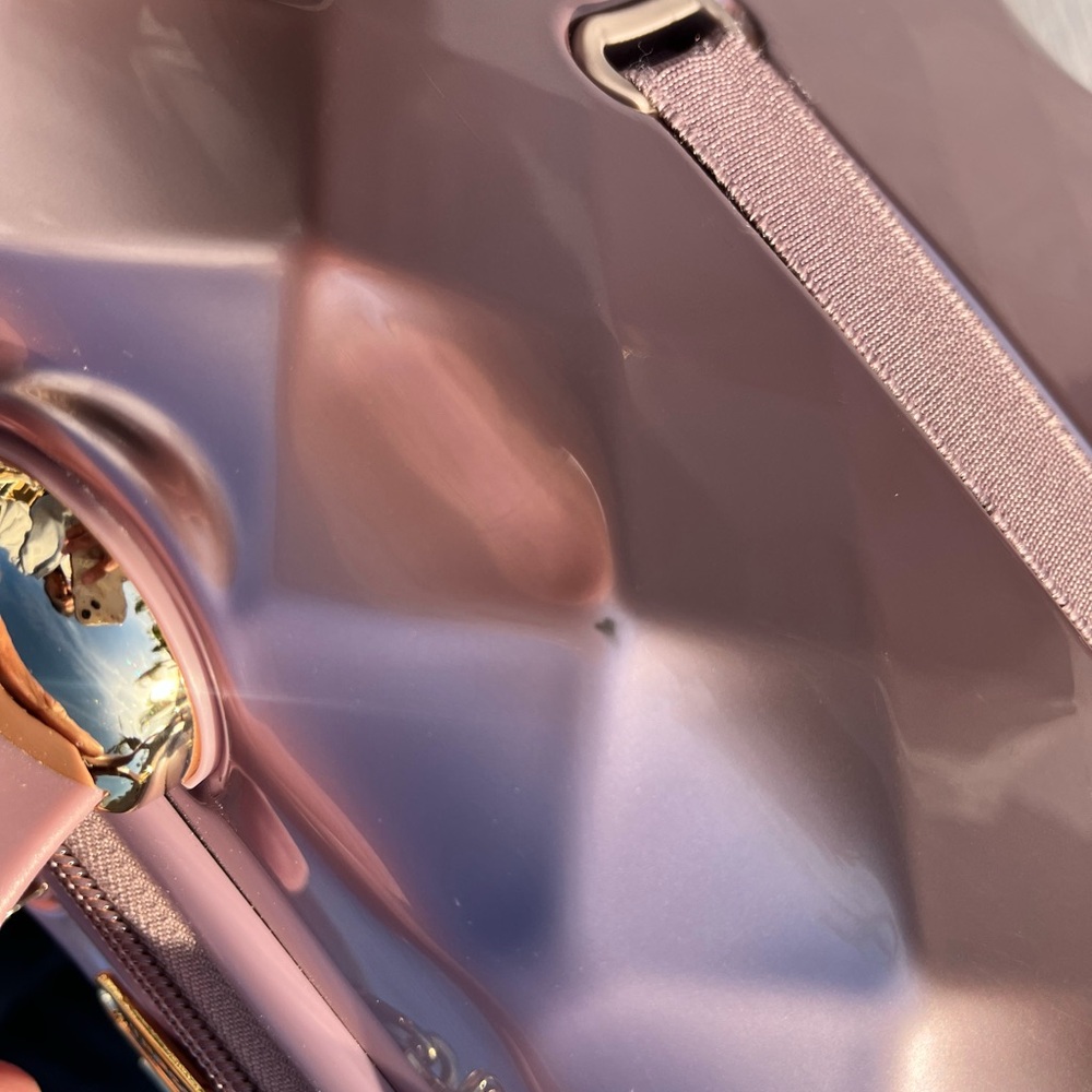 Elegant Pink Travel Beauty Bag - Picture 3 of 13
